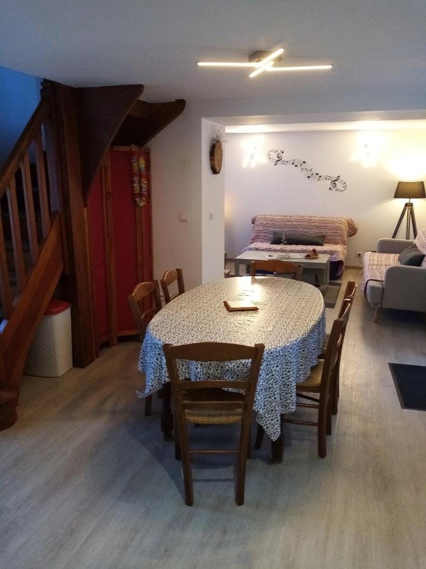 Gite Le Jaya Saint-Georges-de-Luzençon Exteriér fotografie